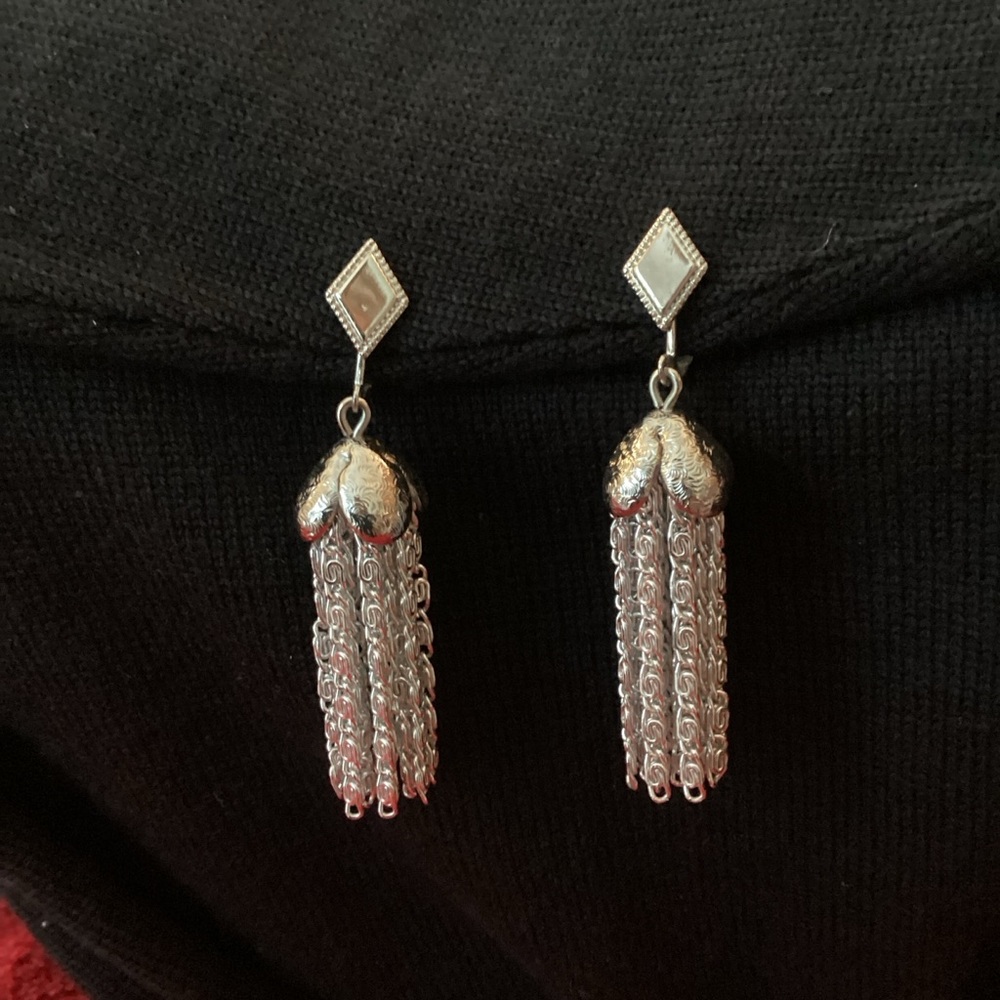 Sarah Coventry, vintage, Silvery Cascade clip earrings